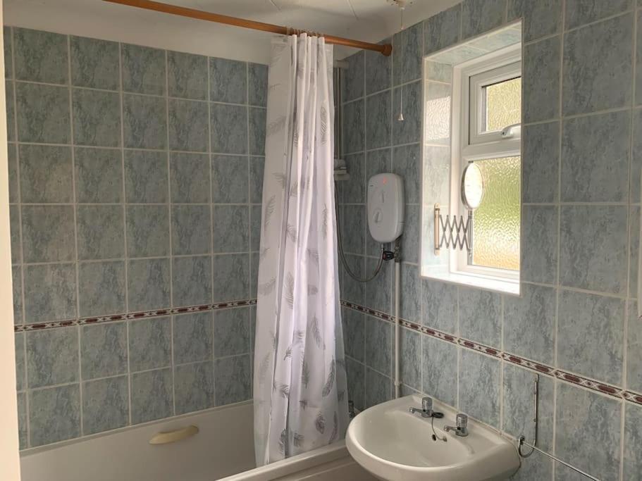 St Ives, King Bed Cosy Home, Parking, Fast Wi Fi 세인트 아이브스 외부 사진