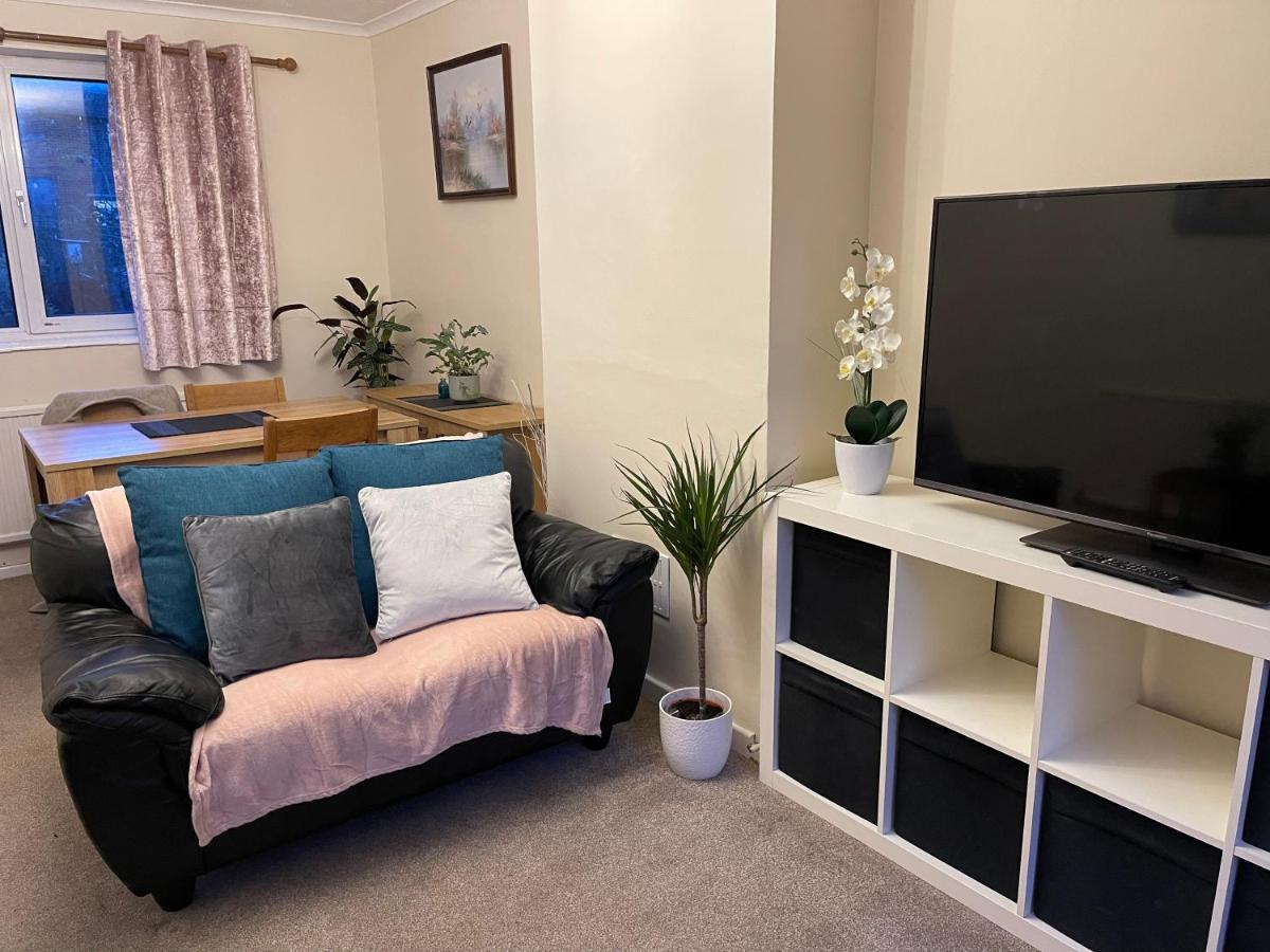 St Ives, King Bed Cosy Home, Parking, Fast Wi Fi 세인트 아이브스 외부 사진
